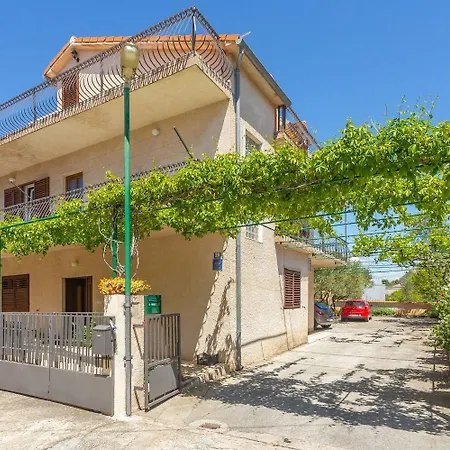 - With Parking; * Vodice